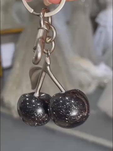 ブラックチェリーチャーム